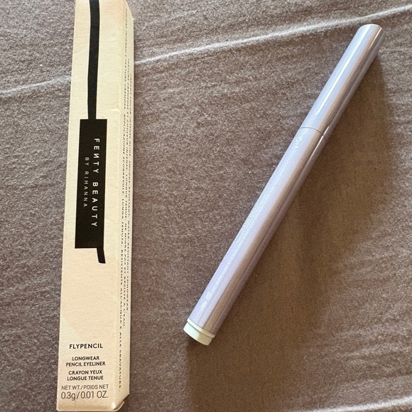 Fenty Beauty Flypencil Eyeliner in Chrome-Wrecker - Picture 1 of 1